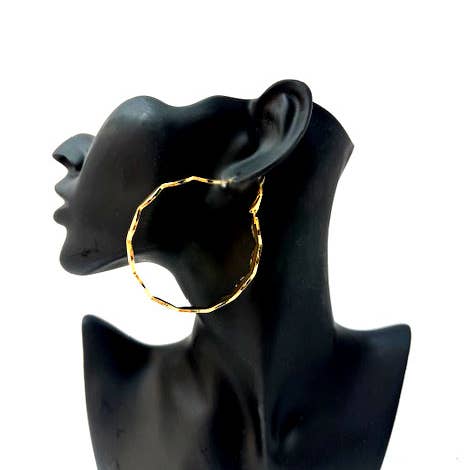 Nima Accessories Inc - Wholesale Oorringen - Modieuze metalen oorring voor dames, groot formaat3