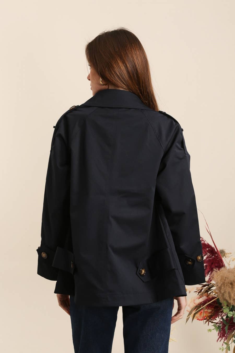 Attrait Paris - Vendita all'ingrosso Trench - Donna - Trench coat corto con bottoni invisibili14