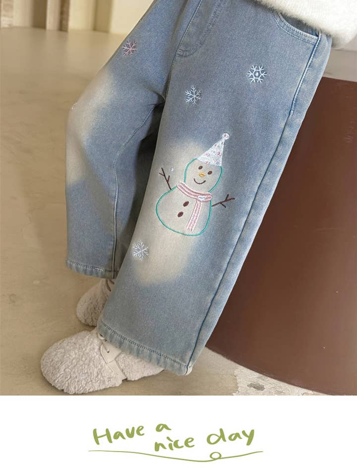 Lichtblauwe Geborduurde Sneeuwpop Warme Spijkerbroek voor wholesale door CHANG EN LLC