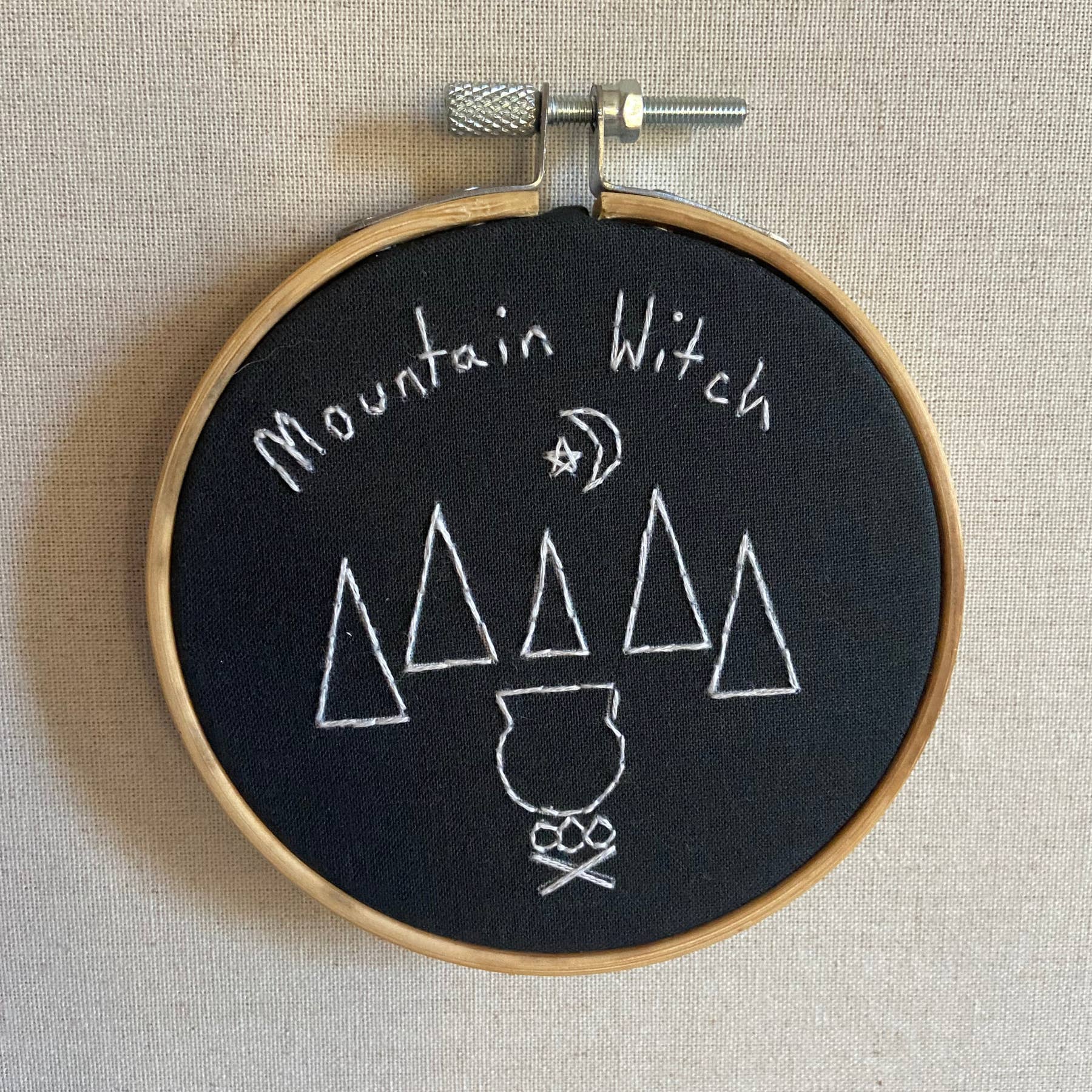 Open Coven - Wholesale Embroidery/Cross Stitch Supplies - Mountain Witch 4 Inch Embroidery Kit