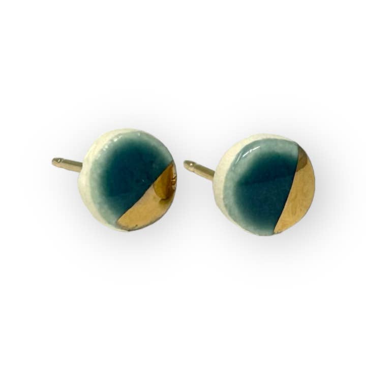 ZOE COMINGS – wholesale Solitärörhängen – Små Pebble Studs10