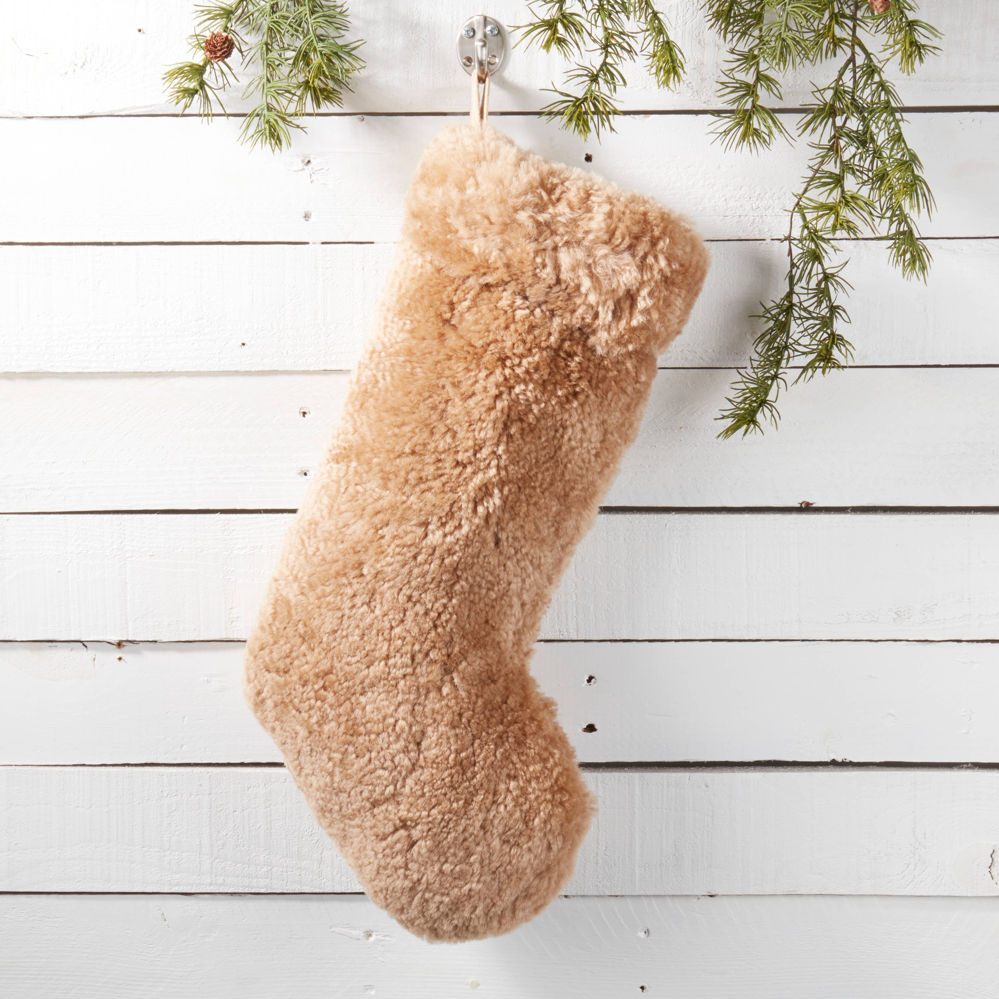 Saro Lifestyle - Wholesale Holiday Stocking - Cozy Delight Lamb Fur Stocking8