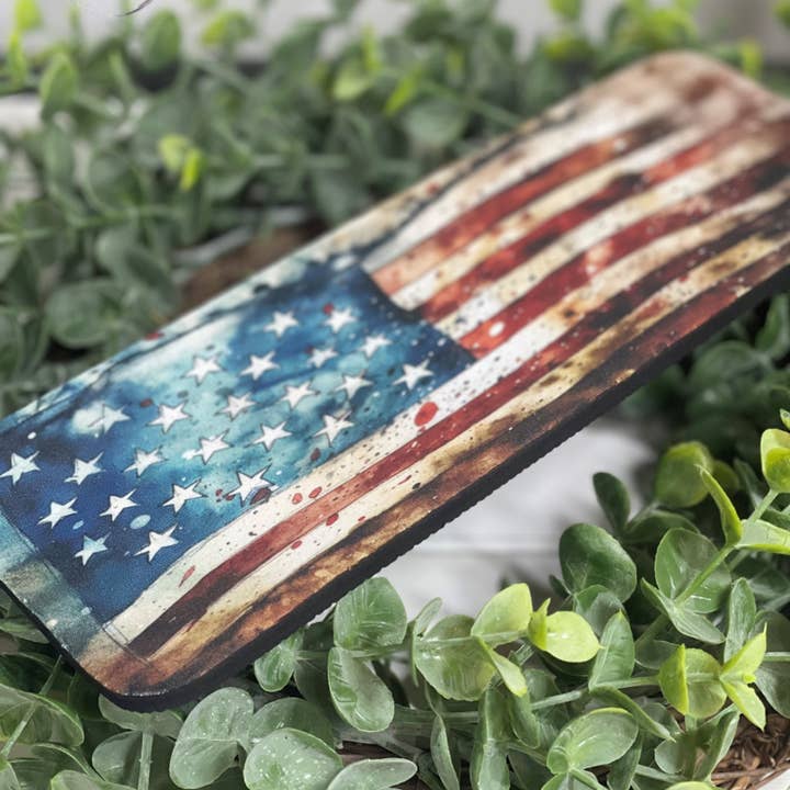 CMD Wholesale - Venta al por mayor Fundas para recipientes de bebida - Enfriador de latas rústico con diseño de bandera estadounidense