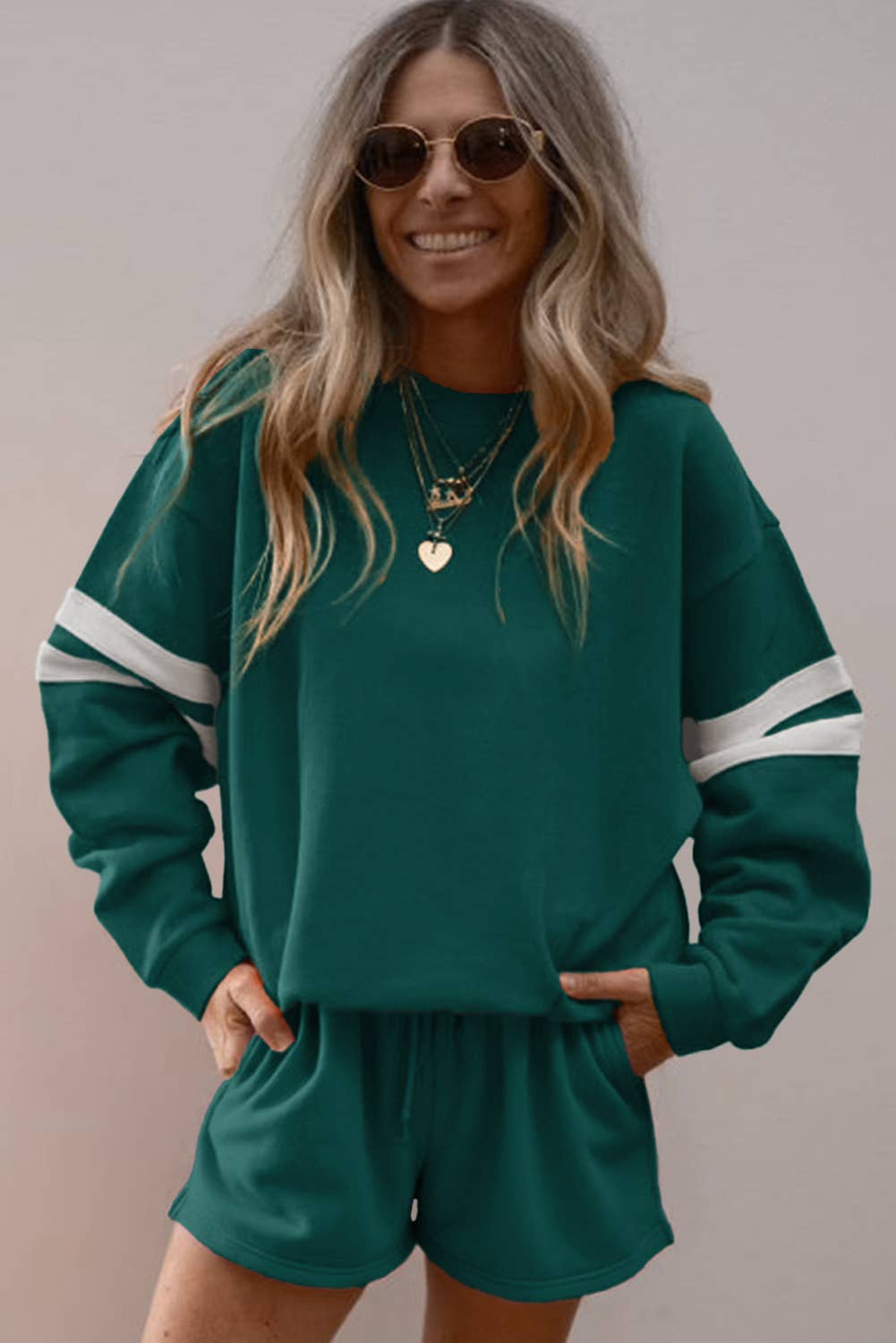 Babs + Birdie – wholesale Lounge set – Women's – Varsity Striped Sleeve Drop Shoulder Sweatshirt Short Set3