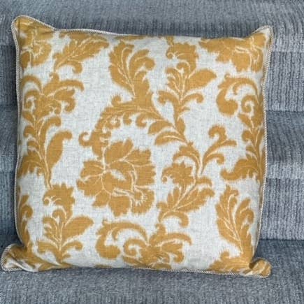 Letter pillow for wholesale by Pillows and Cloaks