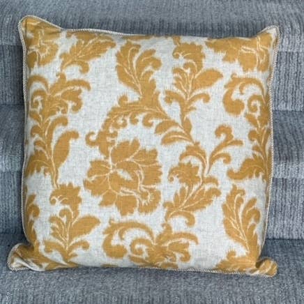 Letter pillow for wholesale by Pillows and Cloaks