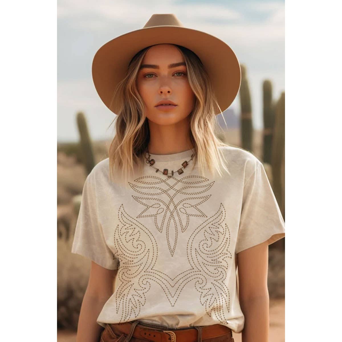 HRTandLUV - Vente T-shirt à imprimés – femme - TOP GRAPHIQUE MINÉRAL AVEC BOUT POINTU DE BOTTES DE COWBOY STITCHÉES2