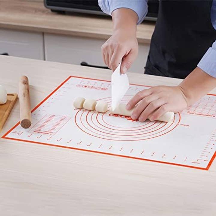 Vigor Path - Wholesale Baking Sheet/Mat - 2 Pack - Non-Stick Silicone Baking Mat - (15.7'x19.7'inch) Pastry Mat with Measurements Perfect for for Pizza, Cake, Fondant, Cookies and Bread Making - Medium