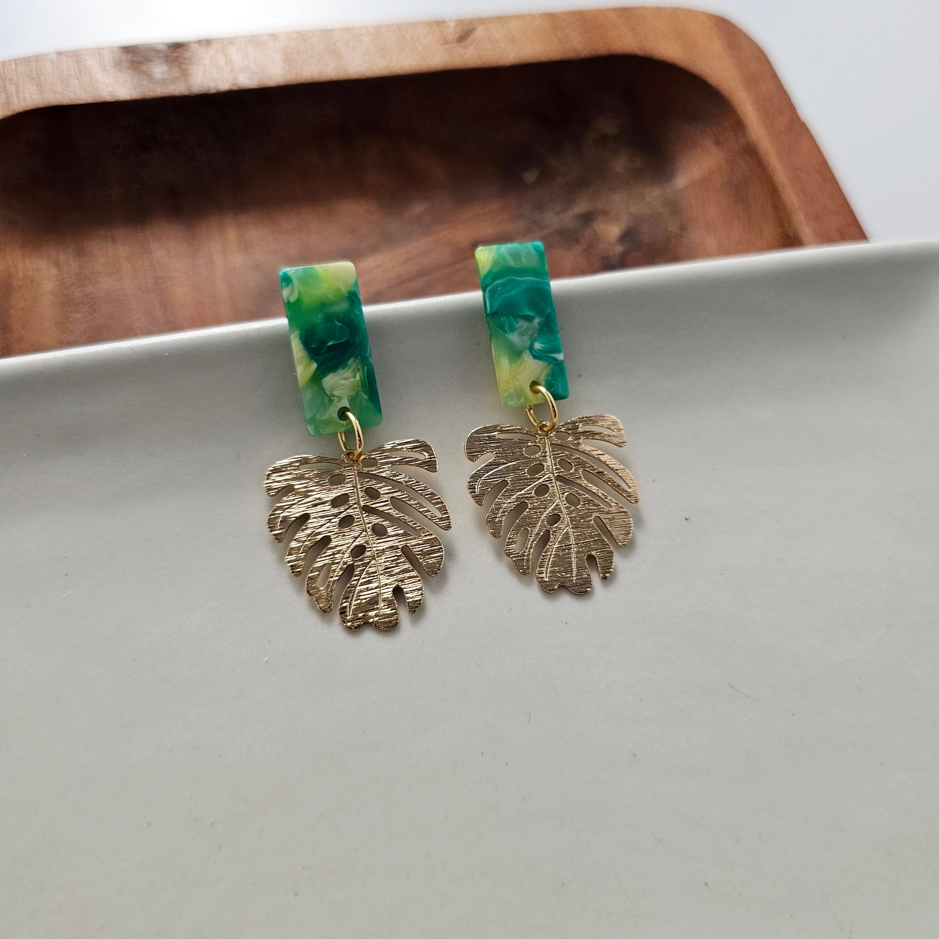 Spiffy & Splendid - Wholesale Dangle Earrings - Mini Belize Earrings - Green // Resort, Plant, Jewelry1