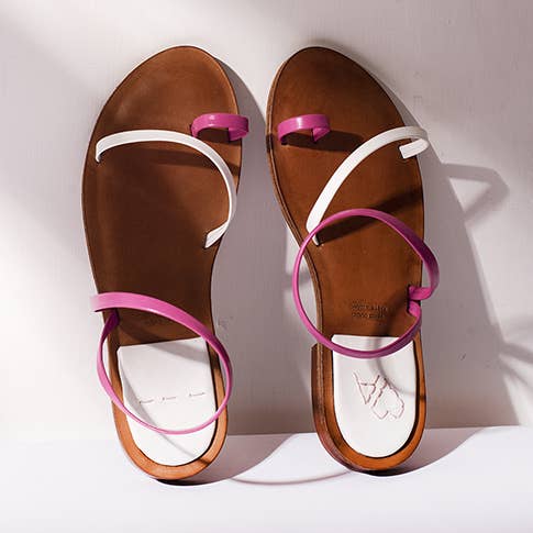 Bea leren sandaal met bandjes, handgemaakt in Italië voor wholesale door ARDEMIA DESIGN