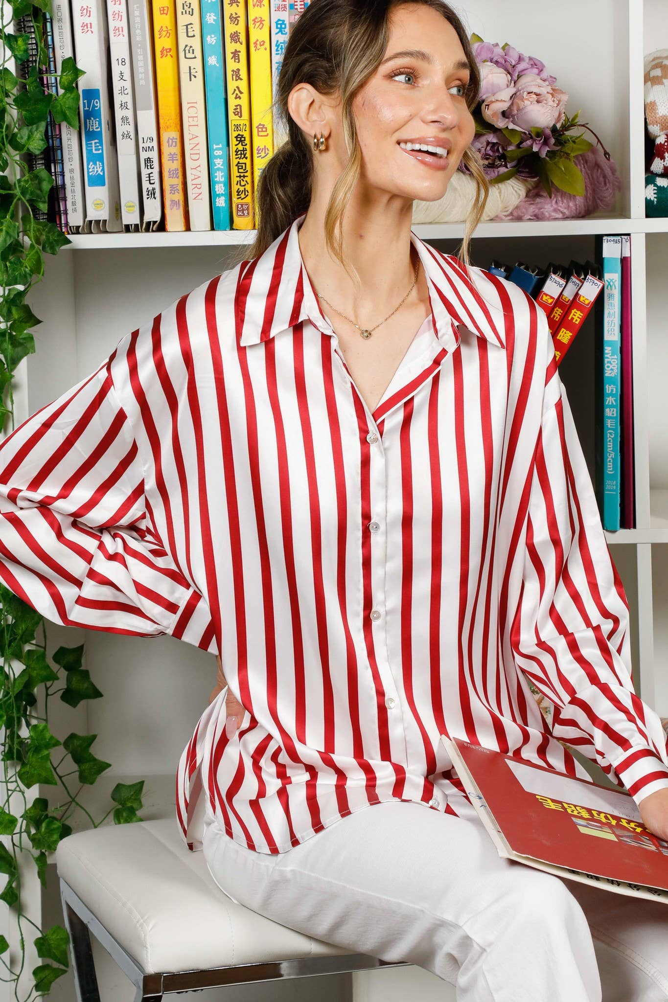 Vine & Love - Wholesale Button Down Shirt - Women's - Collard Vertical Stripe Printed Satin Blouse Top VT813151