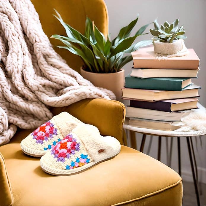 Funky Junque - Wholesale Slippers - Women's - Plush Slippers - Crochet - Beige1