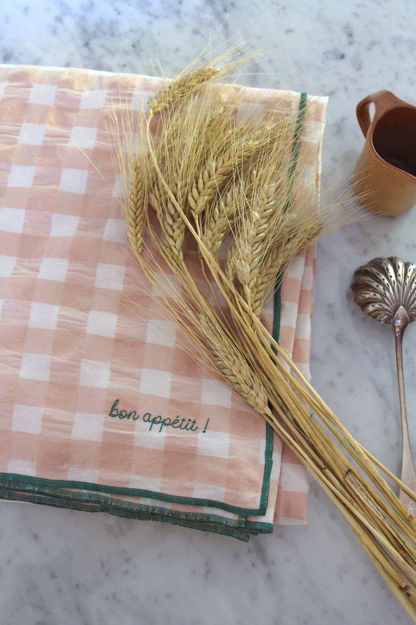 BARNABÉ AIME LE CAFÉ - Wholesale Tablecloth - Checkered gingham embroidered tablecloth for festive table!12