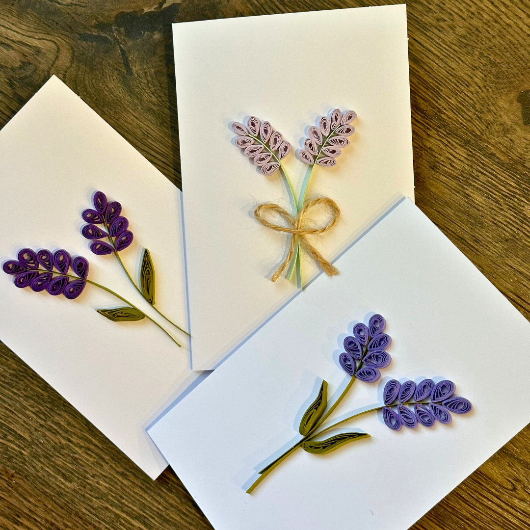 Craftify Mom – Großhandel Grußkarten für den Alltag – Handgefertigte Grußkarte mit gequilltem Lavendel — Einzigartige Karten2