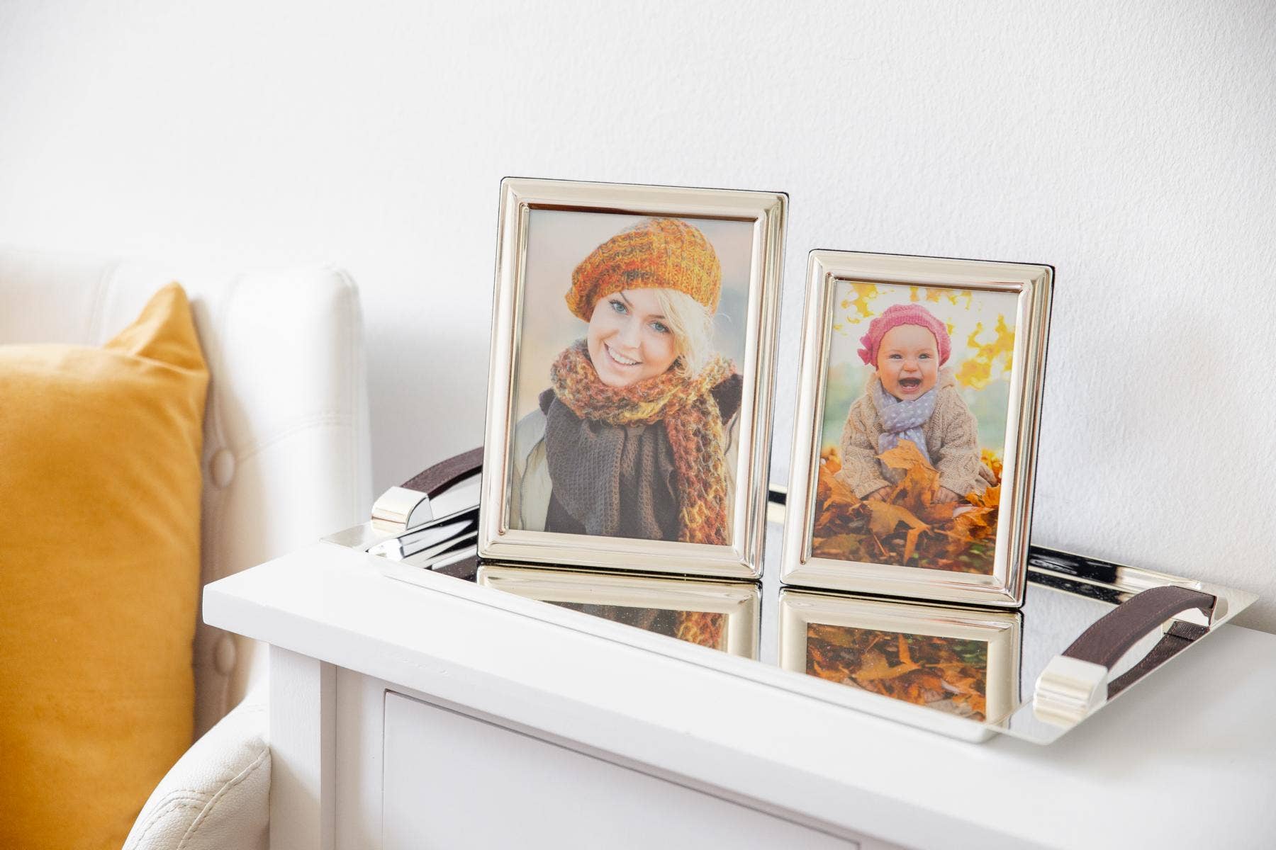 EDZARD - Vendita all'ingrosso Vassoi da portata - Vassoio da portata Cairo con manici in similpelle, rettangolare, argentato nobile, 41 x 24 cm2