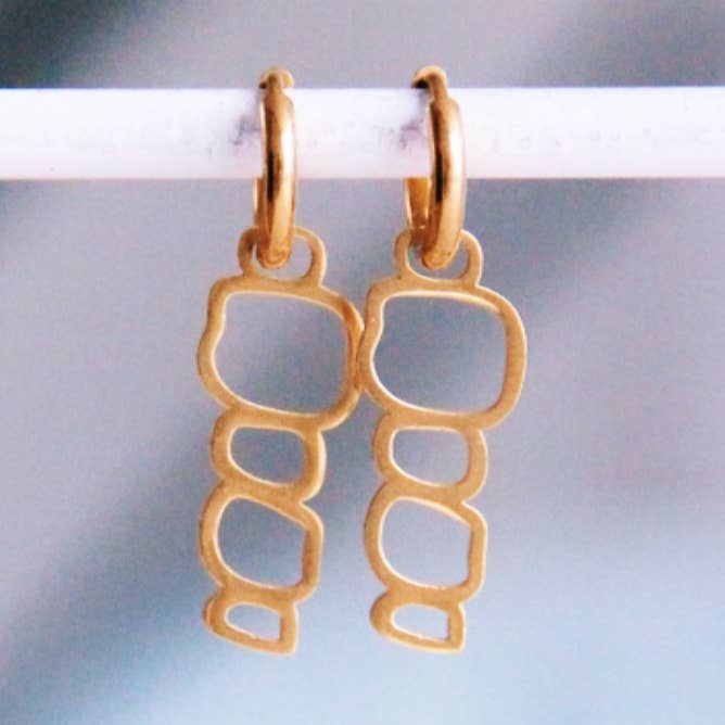 Stainless steel hoop earrings 'squares' for wholesale by Bazou