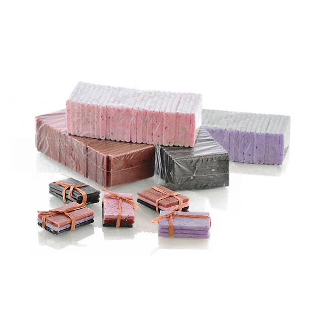 NYT ✨ 100 rektangulære sæber i assorterede dufte for engroshandel hos MAITRE SAVONITTO