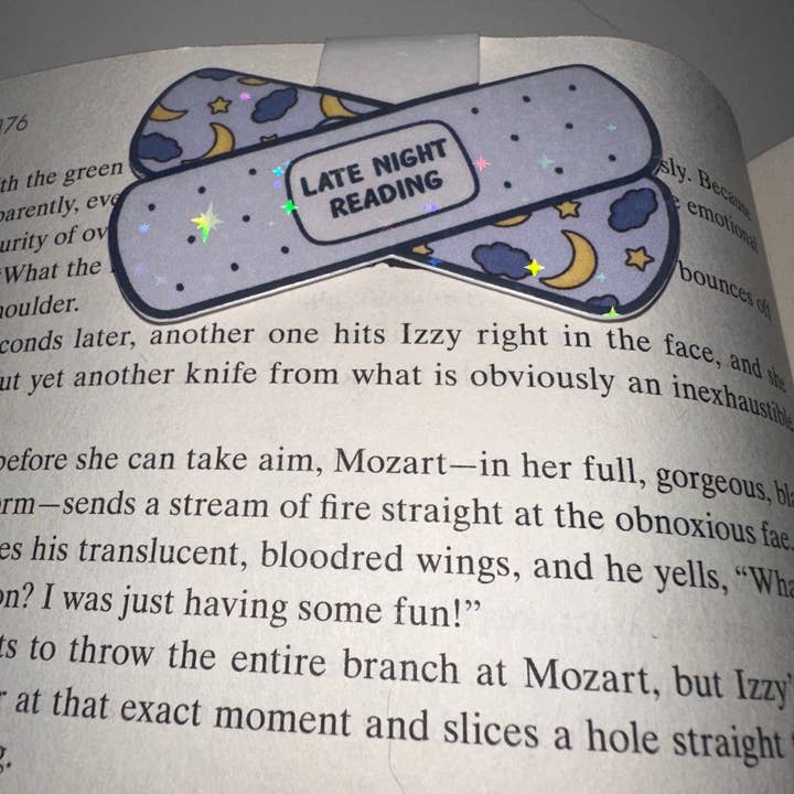 Brinnvill Books - Wholesale Bookmark - Late night magnetic bookmark