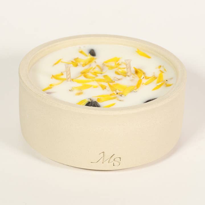 Stoneware candle - Sunflower petals for wholesale by Maison Séjour