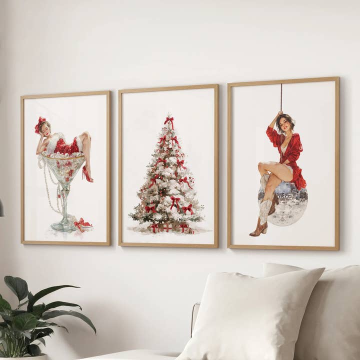 Arte di Natale Glam. Set di 3 Stampe Festive Pin Up per la vendita all'ingrosso da parte di PrintSets.com