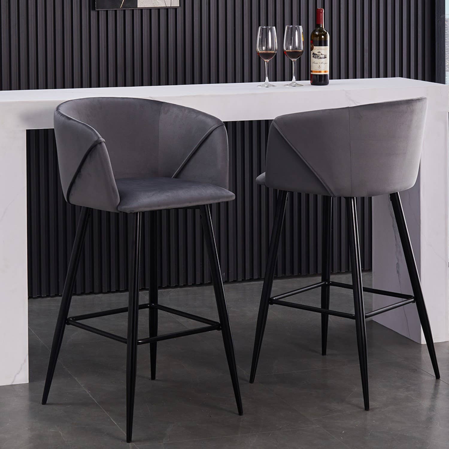 39F Inc. - Vente Chaises - Tabouret de bar en velours 26 pouces avec pieds noirs - Gris2