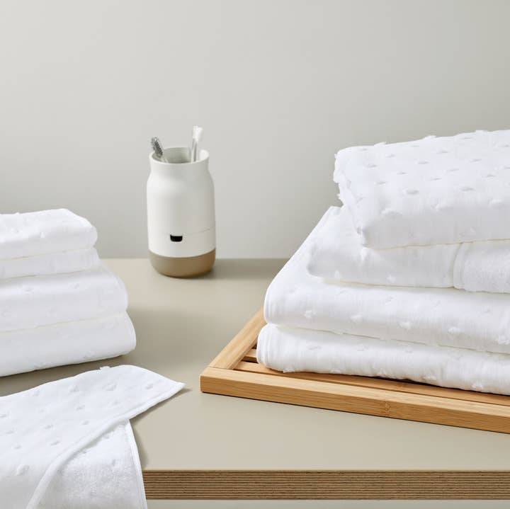 UCHINO Zero Twist Gauze Dot - White for wholesale by UCHINO