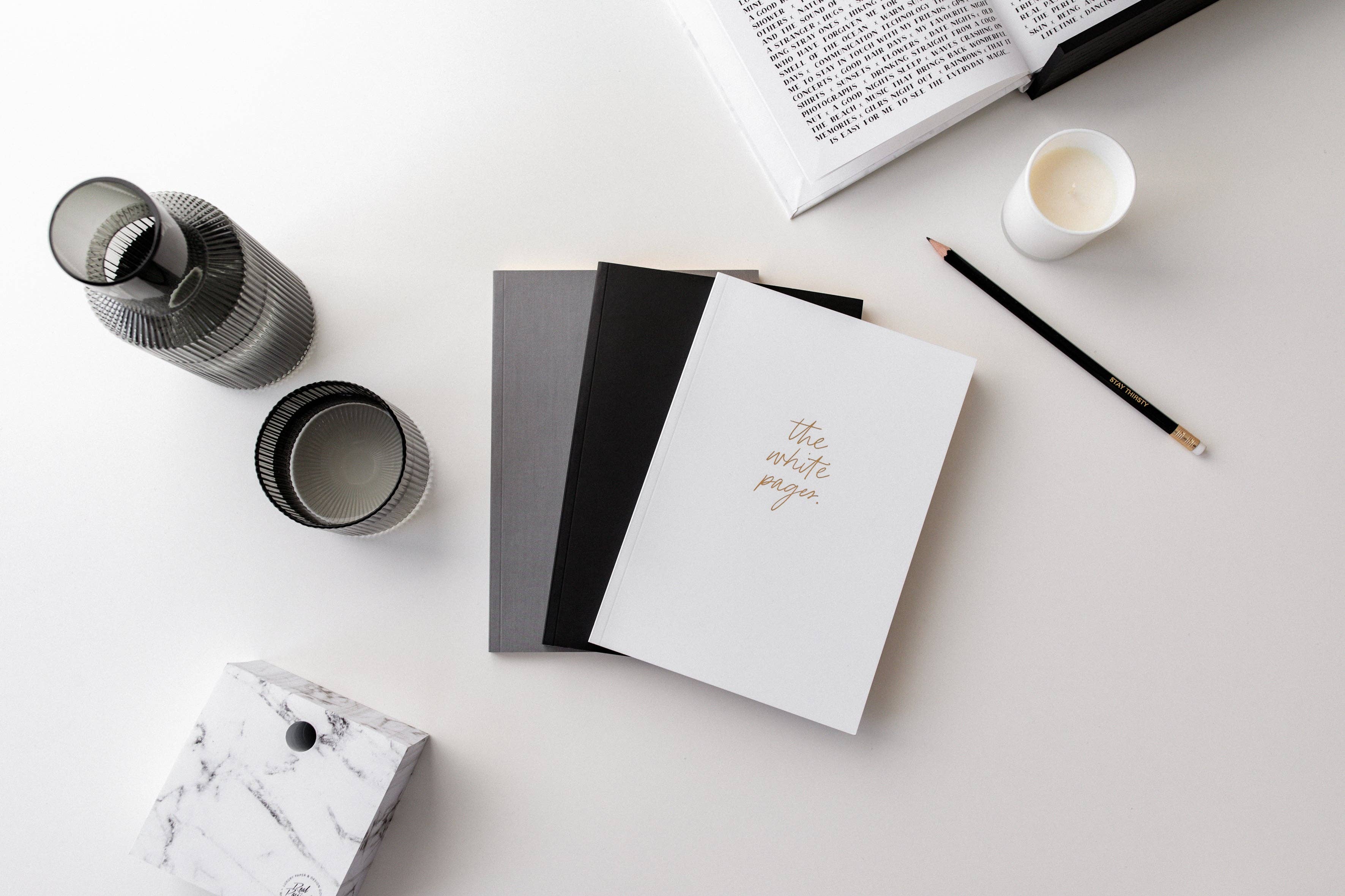 Real Passionates - Wholesale Notitieboekje - Notitieboek 'Black Lines', A5, zwart/goud3