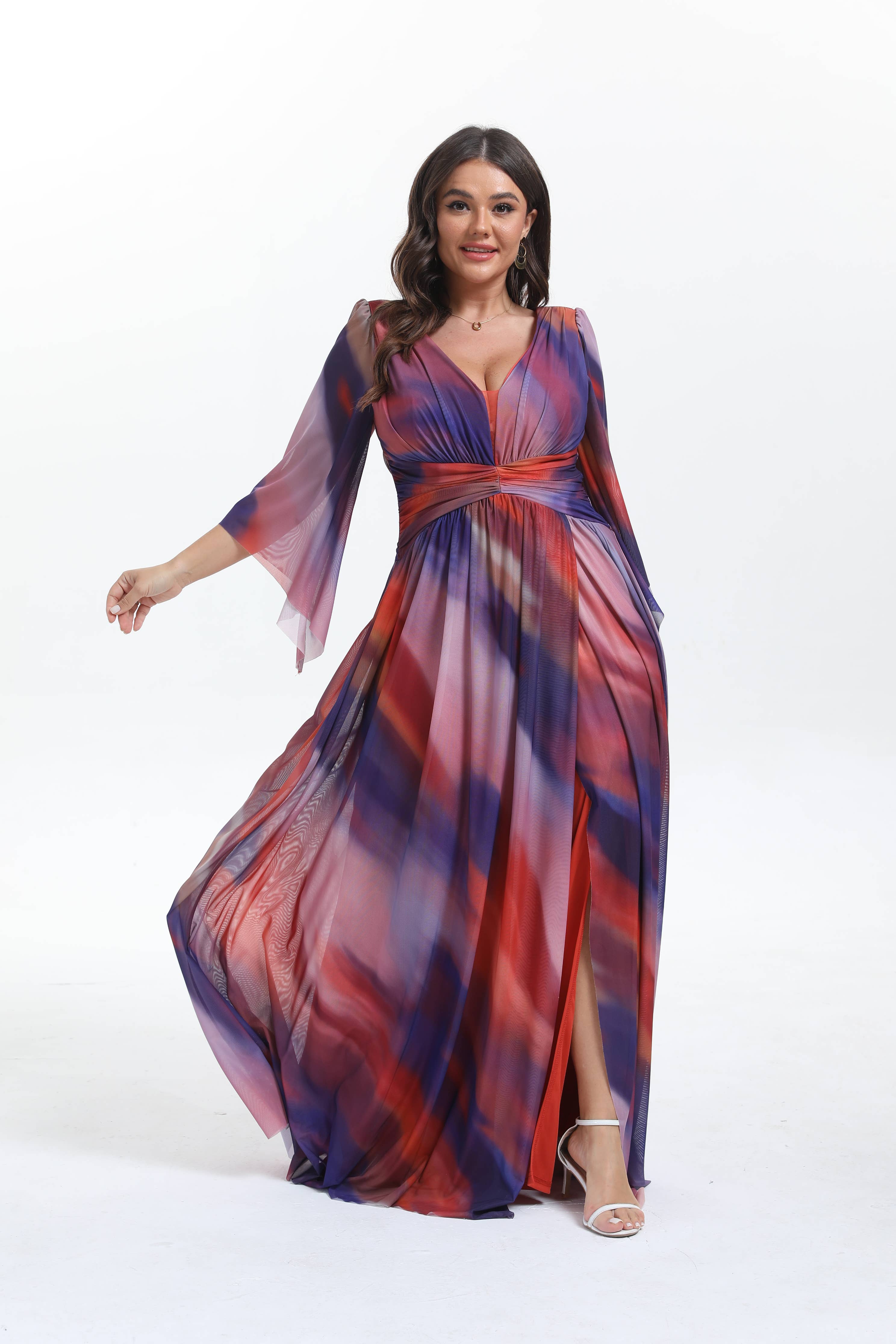 Lucas & Emma - Sarl RJ & co - Wholesale Dress - Women's - Plus size long flared dress with mid-length sleeves 2537-113