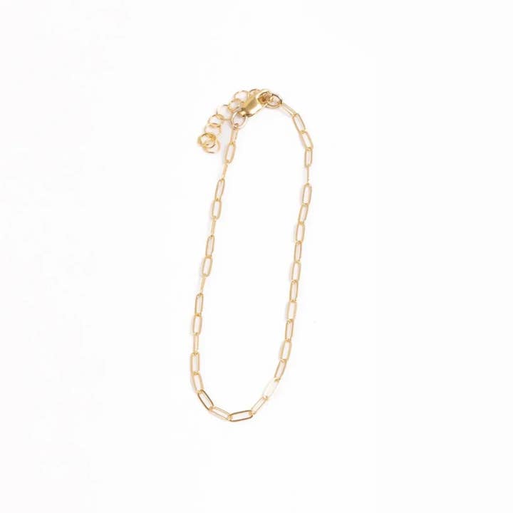 Elizabeth Paperclip Chain Bracelet in 14 Karat Gold Filled for wholesale by Forai