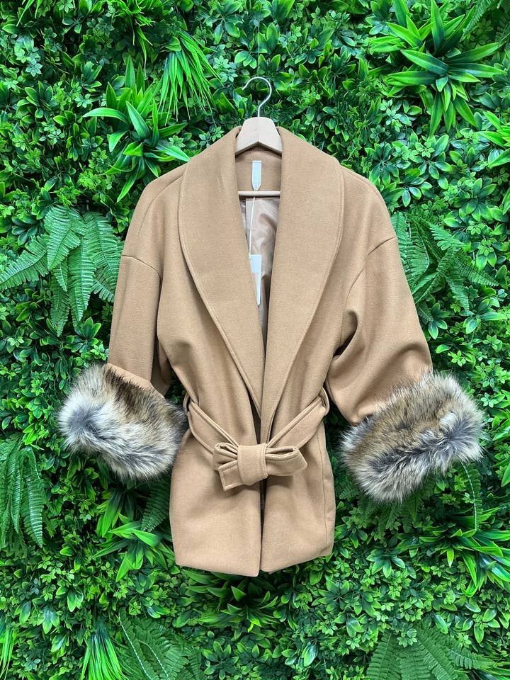 MANTEAU FEMME pour la vente par Kis 2