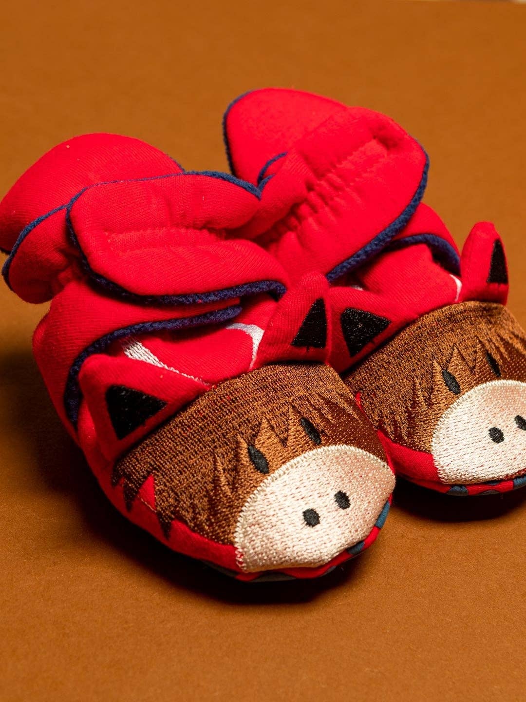Blade and Rose Limited – wholesale Booties – Baby – Hamish Highland Cow Booties1