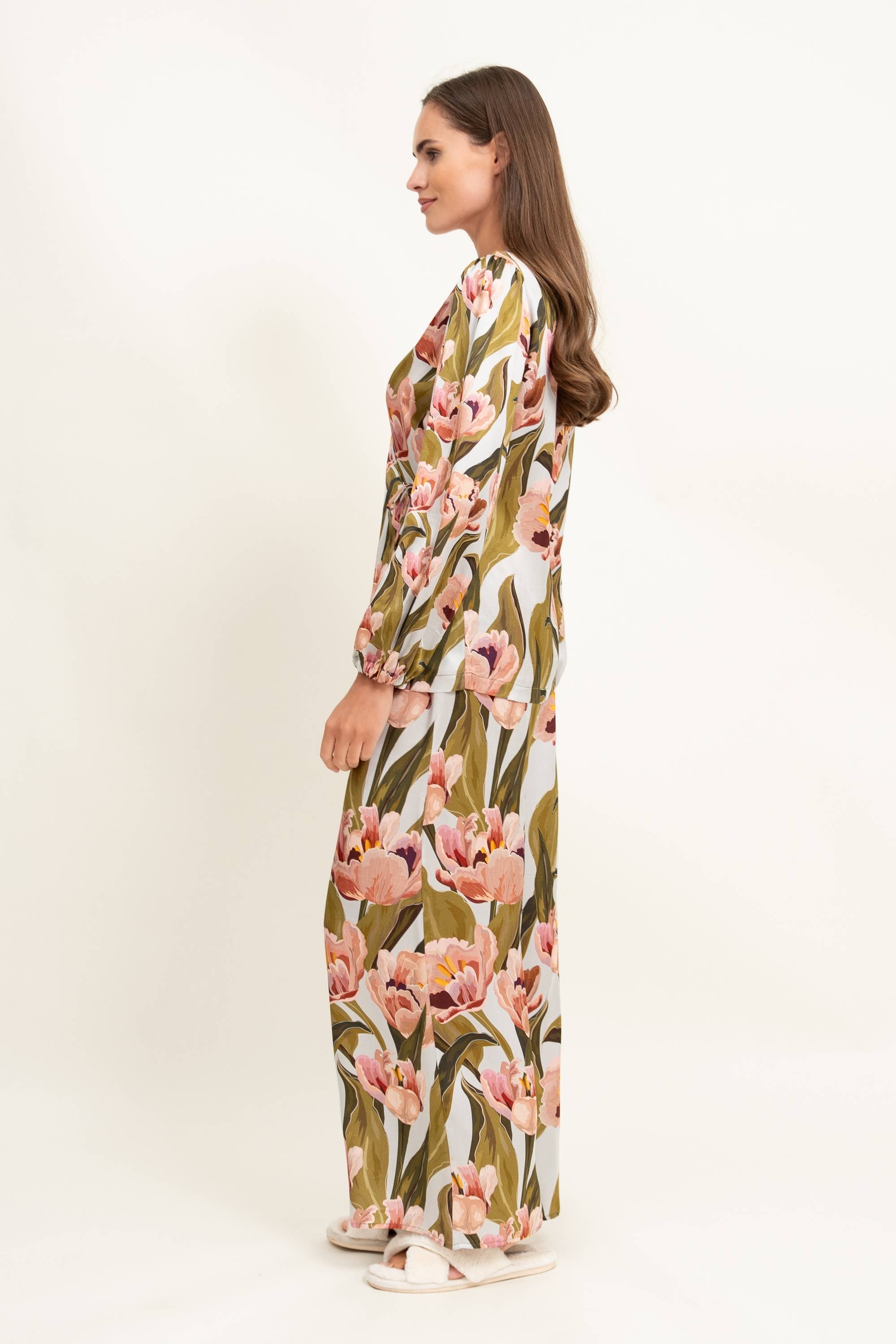 Wholesale Satin Silk-like Viscose Pyjamas Set, Wrap Top and Wide 