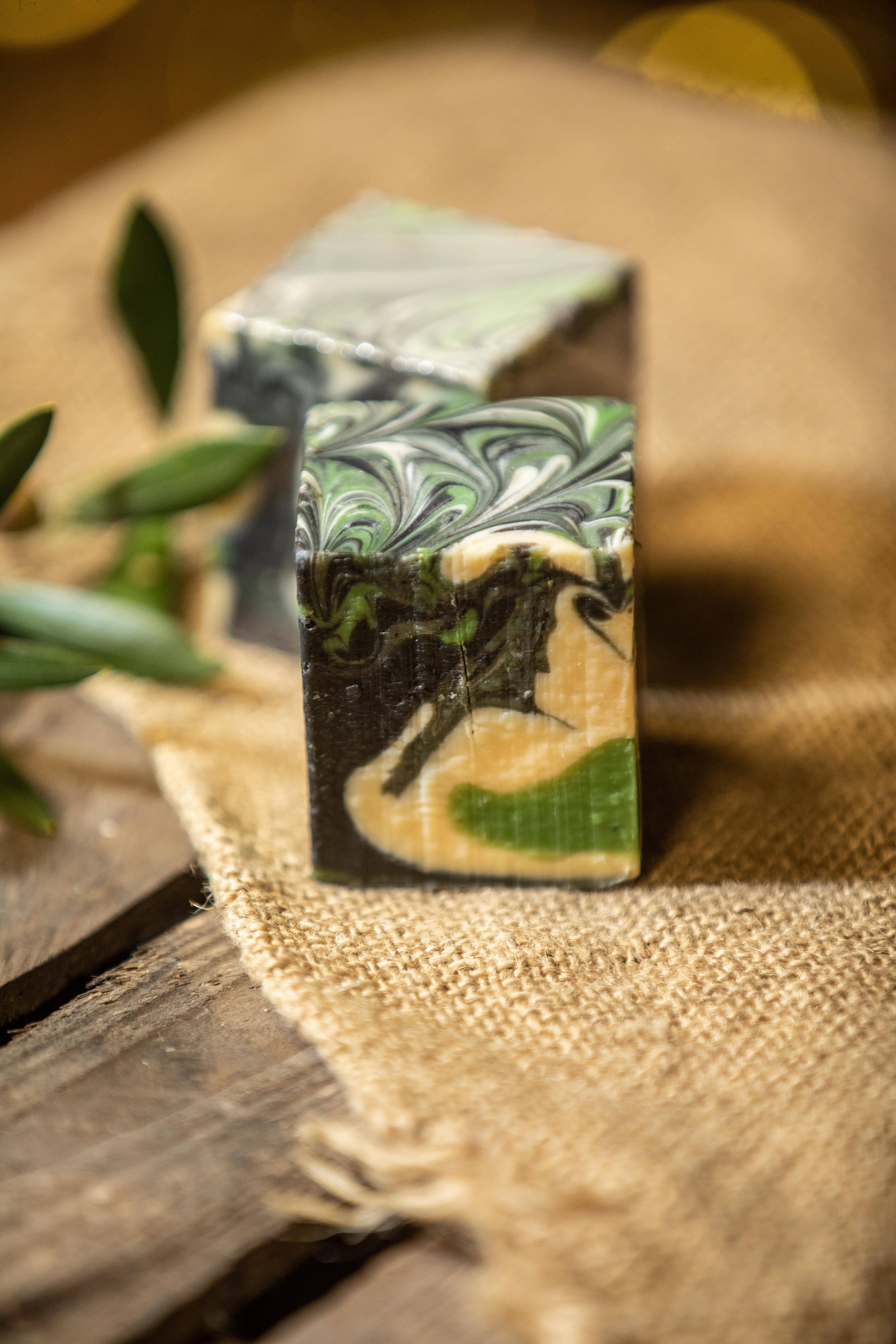 La Savonnerie du Nebbiu – wholesale Bar Soap – Handmade soap Tradition Tiger Mint1