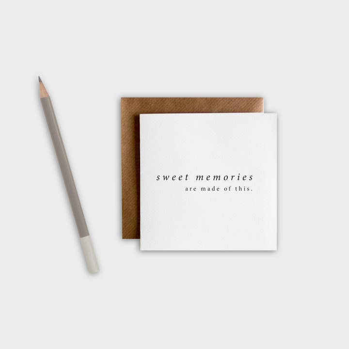 Carte - Sweet Memories (design ancien) pour la vente par The Brown Paper Movement