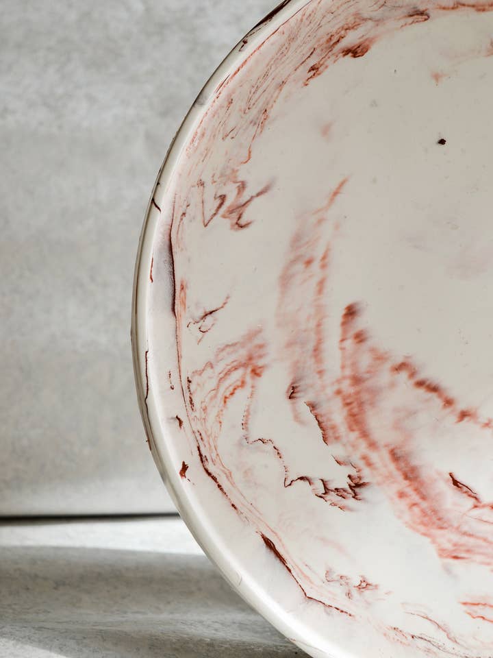 Keramik-Bougainvillea-Rundtablett für den Großhandel von OLIRA HOME