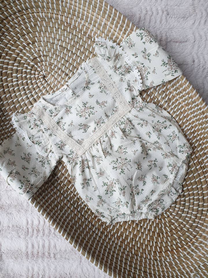 Nunubebe - Wholesale Bodysuit (Non-Footed) - Baby - Flora Romper £13.90 (from size 0-3 m)14