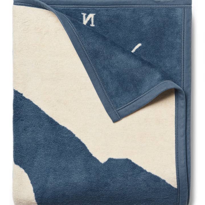 ChappyWrap - Wholesale Throw Blanket - Chesapeake Bay Map Blanket