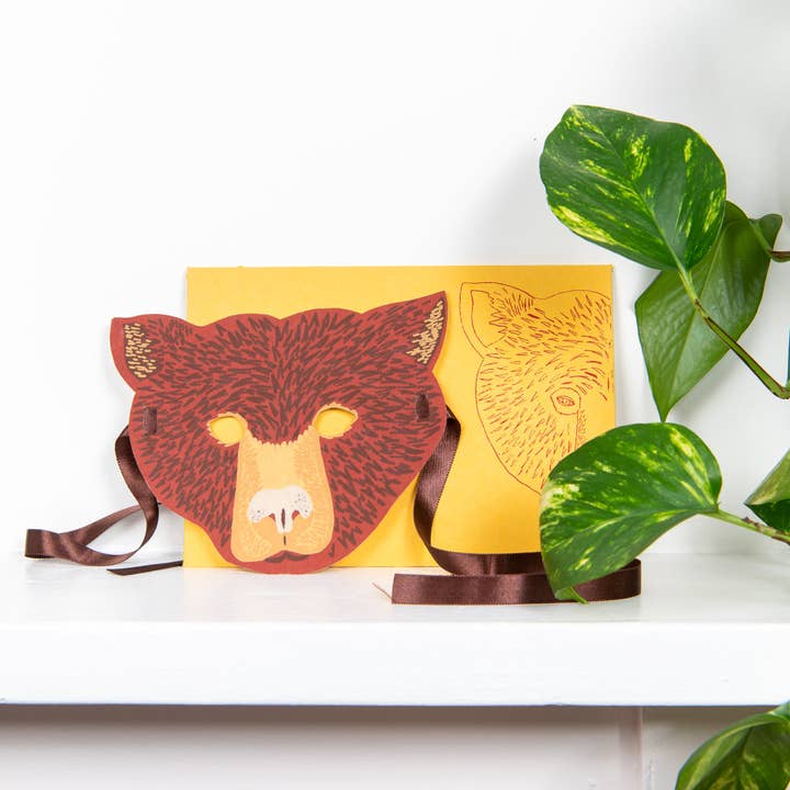 East End Press – wholesale Vardagliga hälsningskort – Bear Mask gratulationskort2