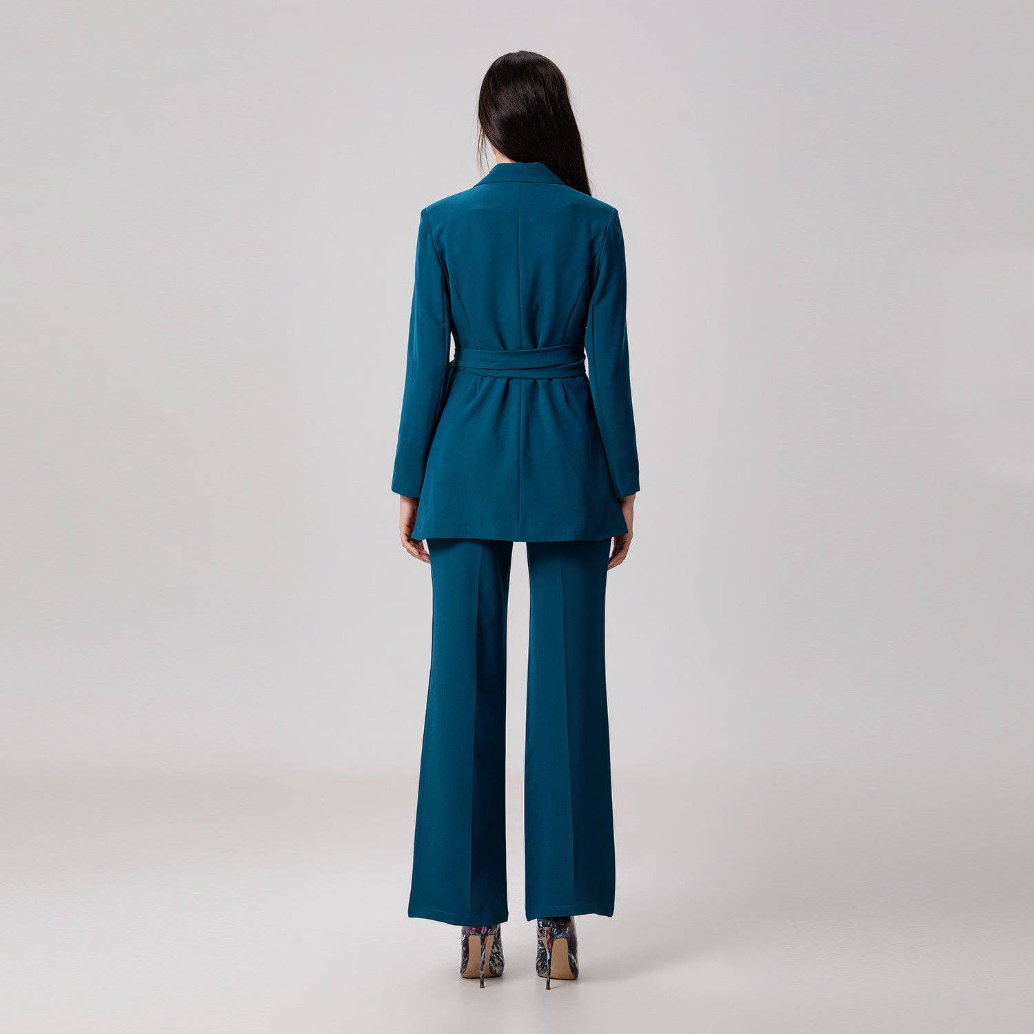 Smart and Joy - Wholesale Blazer - Women's - Long blazer tied at the waist9