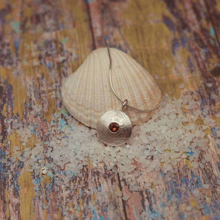 Forntida tecken hänge för wholesale av Mo Ghrian