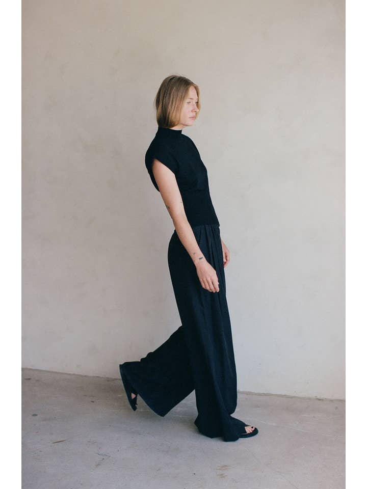 Black AW1044 | Knit Viscose Nylon Sweater Sleeveless Mock Neck Top for wholesale on Faire