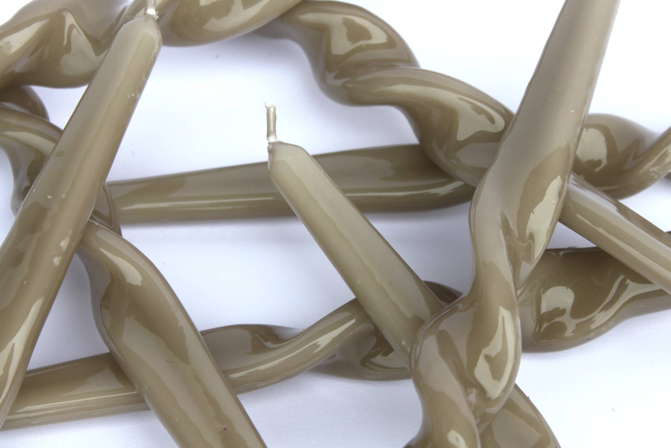 MÆGEN – wholesale Tapered candle/candlestick – MÆGEN Twist Taper Candles - 3 Pack - Mink1