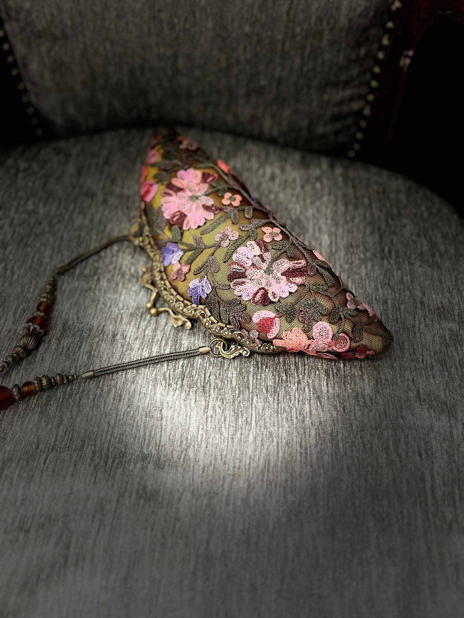 Ricki designs - Wholesale Clutch Bag - Women's - VINTAGE CREWEL EMBROIDERED CLUTCH AC 2763