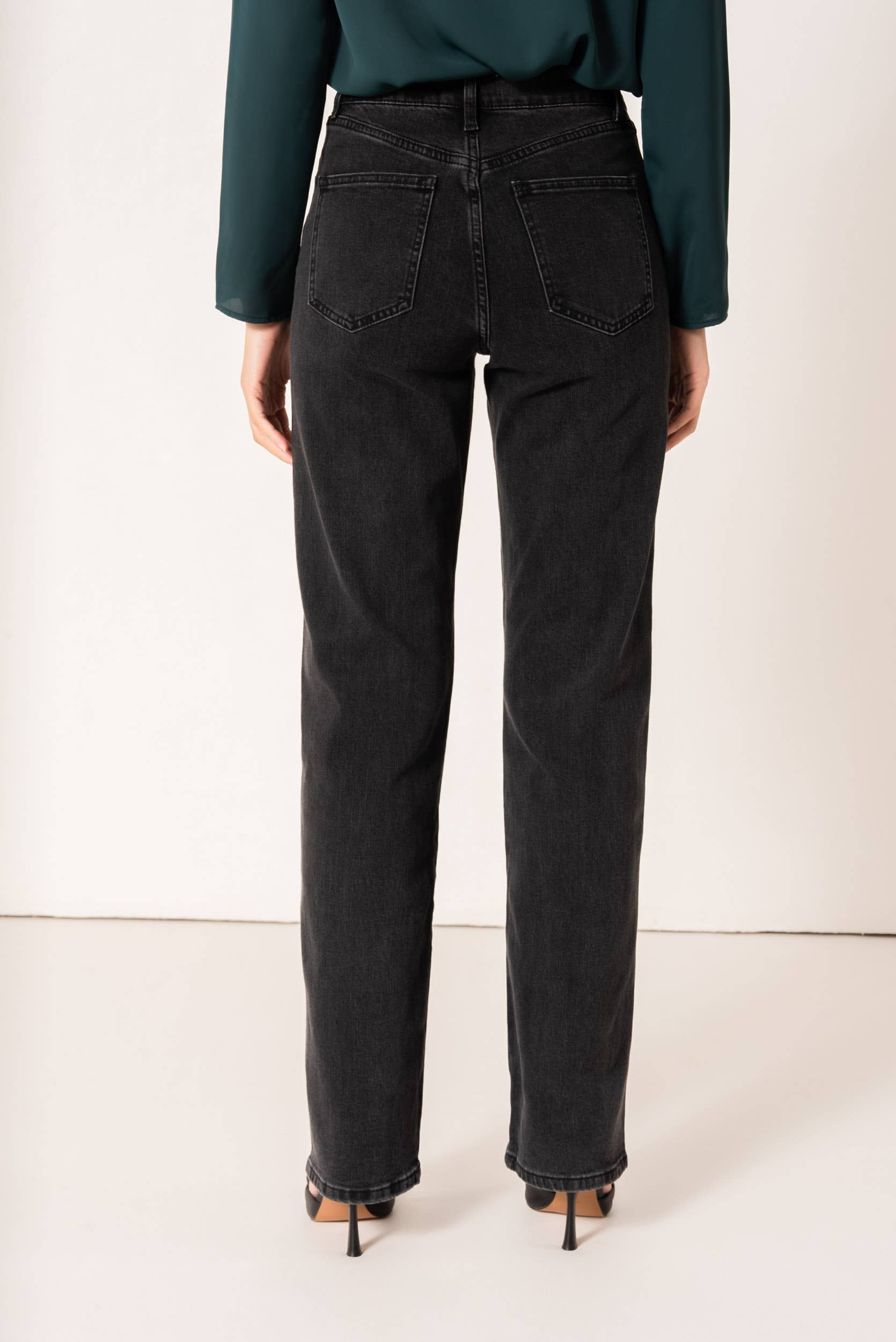 Oraije Paris - Wholesale Jeans - Women's - Kendal straight jeans9