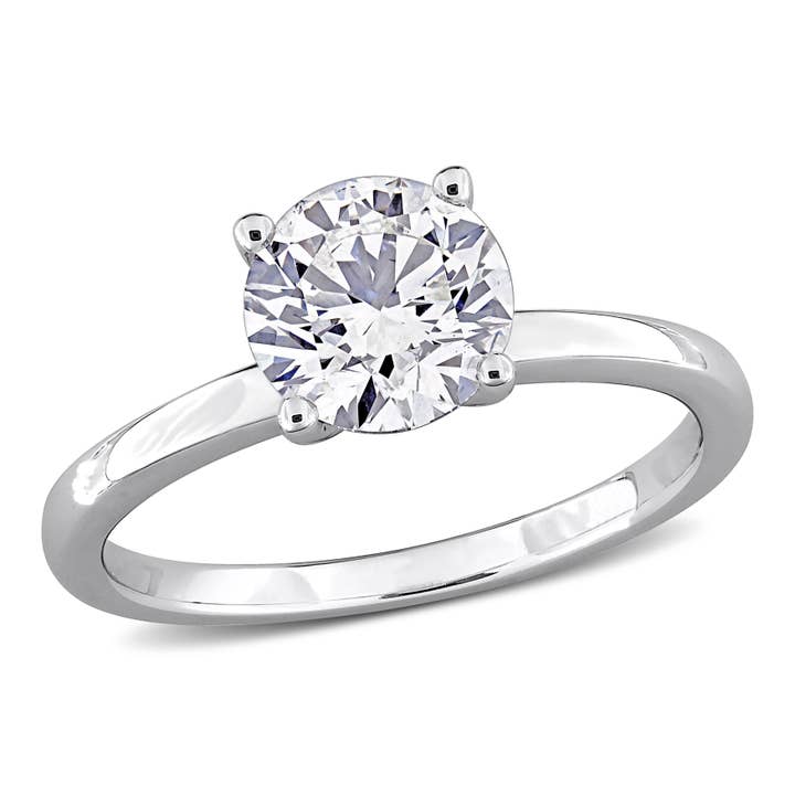 Bague de fiançailles solitaire (1 1/2 ct. au total) pour la vente par Created Forever