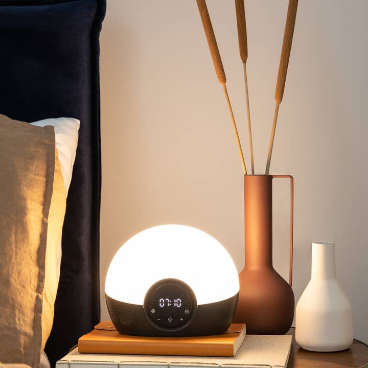 Lumie - Wholesale Alarm Clock - Lumie Bodyclock Glow 150 - Wake-Up Light1