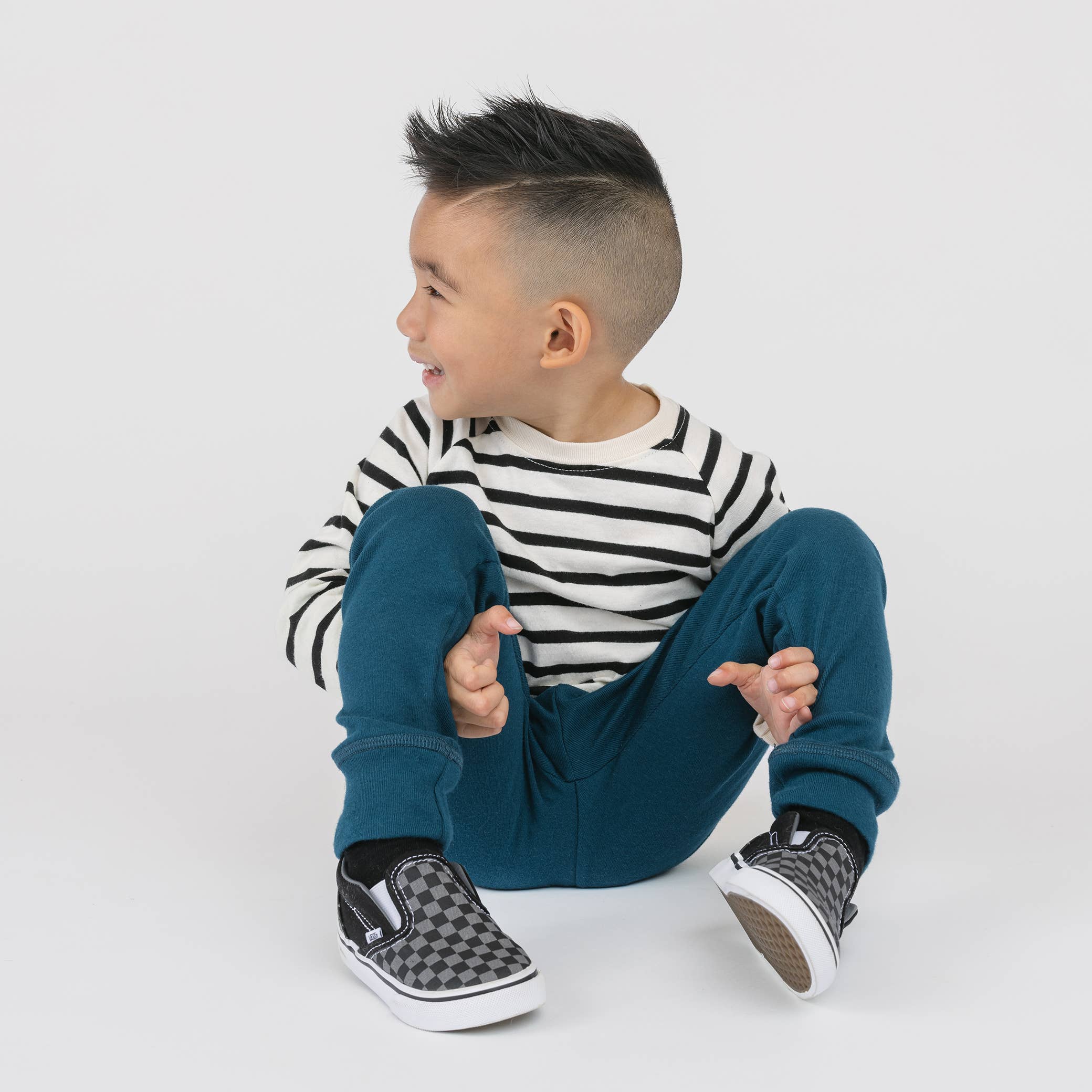 mini mioche collective inc. - Wholesale T-Shirt - Kids - Premium GOTS-Certified Organic Cloud Crew Raglan15