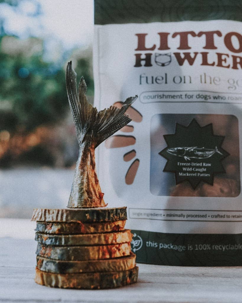 Litto Howler - Wholesale Pet Treats - Cat - Freeze Dried Raw Wild Caught Mackerel Patties | 4 oz1