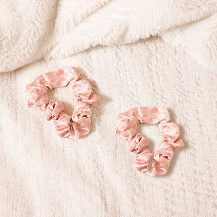 Fenrici Brands - Wholesale Bedding Pillowcase/Sham - Luxurious Satin Pillowcase Gift Set of 3 - Pink Leopard2