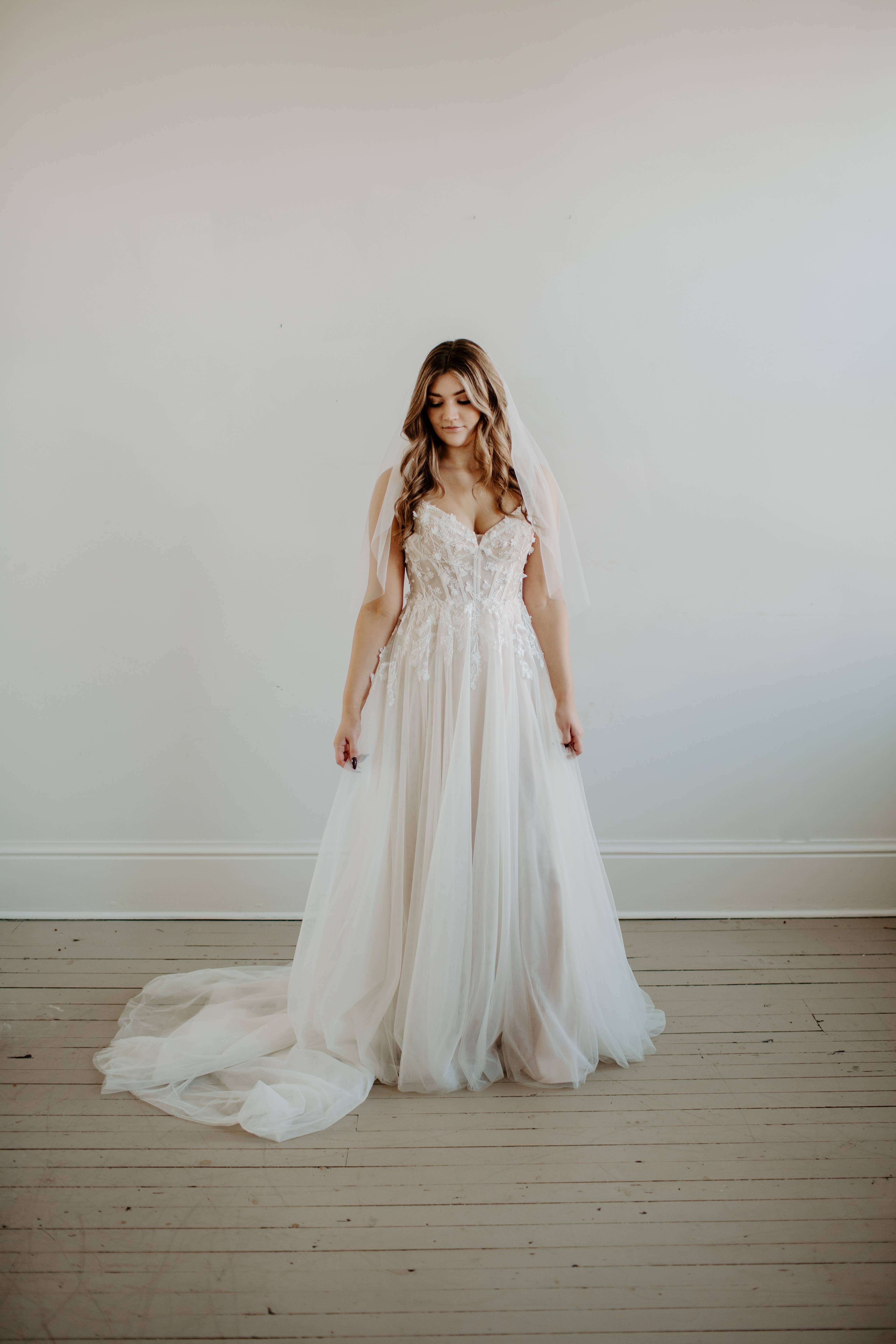 Ruffled Rose Veils - Wholesale Veil - Women's - Soft Waist Length Veil (30 Inches)3